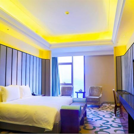 Xiamen Goldcommon Royal Seaside Hotel And Hot Spri Bagian luar foto